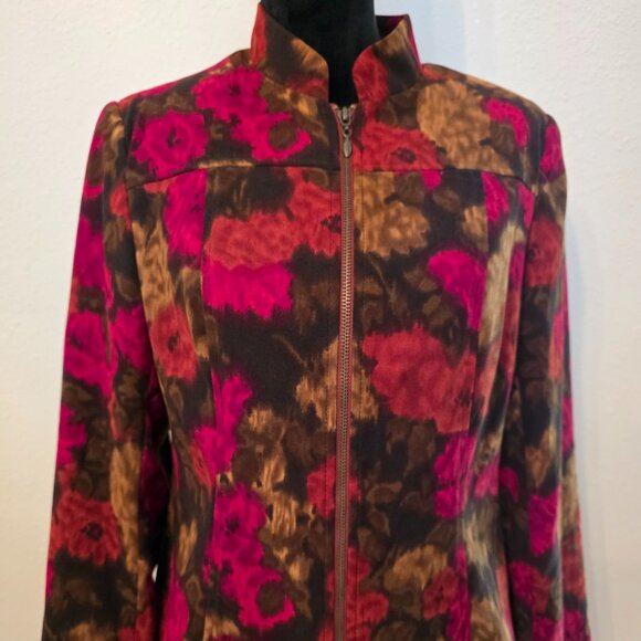 Harve Benard Jackets & Blazers - Beautiful women's Harve Benard floral jacket, size M.